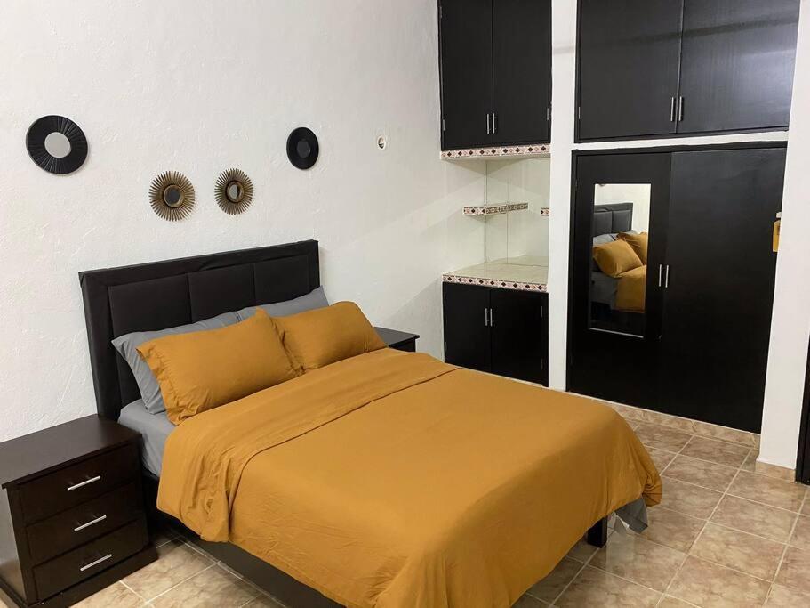 Casa Leonor. 2 Cuartos, 2 Banos, Cocina, Cochera. Valladolid  Eksteriør bilde