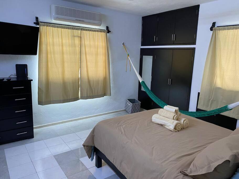Casa Leonor. 2 Cuartos, 2 Banos, Cocina, Cochera. Valladolid  Eksteriør bilde